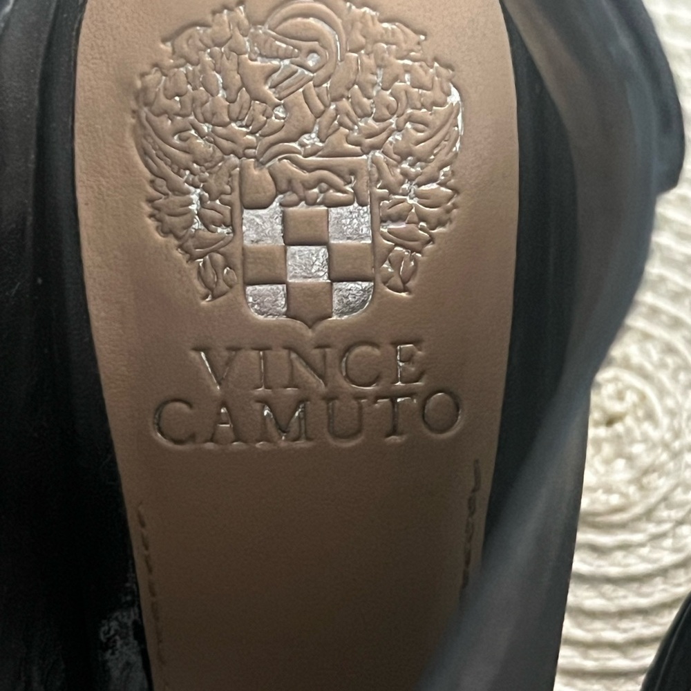 Vince Camuto open toe black wedges - Picture 7 of 8